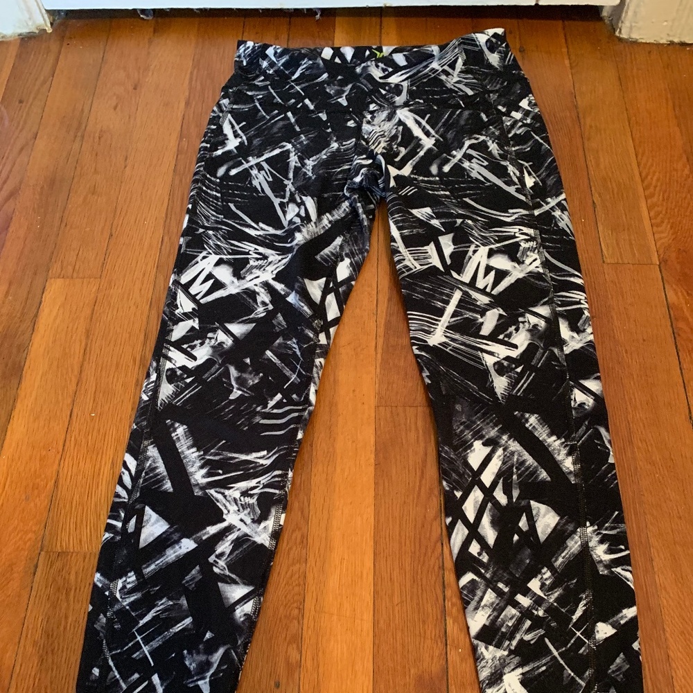 Black/White/Grey Work-Out Leggings